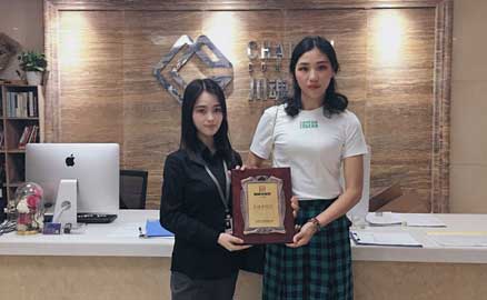 廣東深圳的李女士成功與帽牌貨冒菜簽約