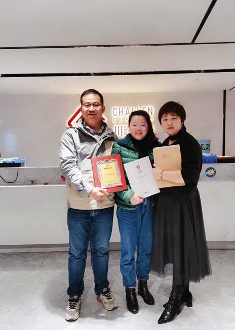 恭喜重慶的李先生加盟帽牌貨冒菜