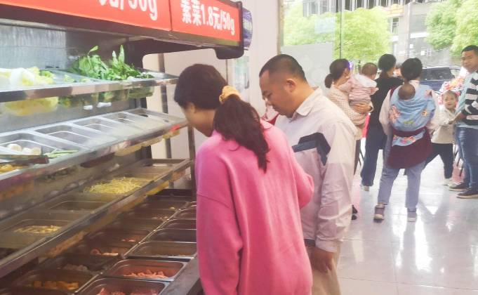 冒菜加盟店裝修應(yīng)該要注意什么？