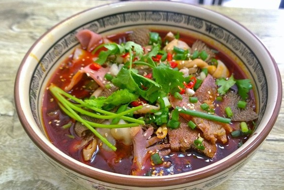 十大冒菜加盟培訓(xùn)班：開(kāi)啟美食創(chuàng)業(yè)之旅