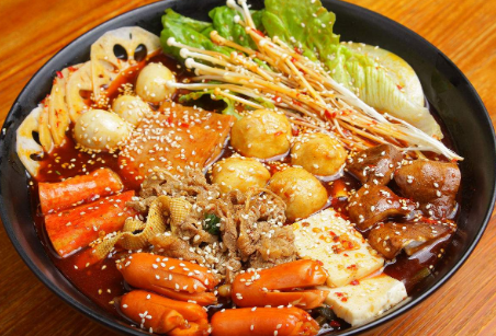 如何加盟帽牌貨冒菜？