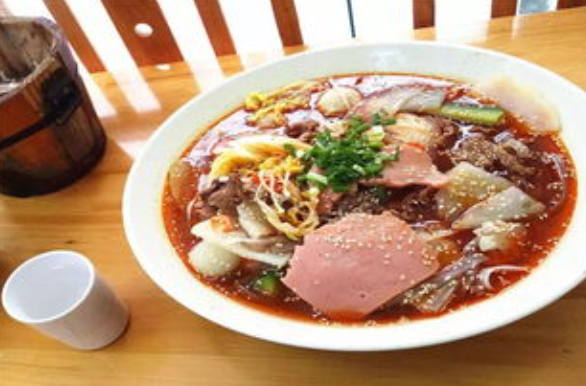 1701137215193735.png 冒菜與麻辣燙的區(qū)別你了解嗎