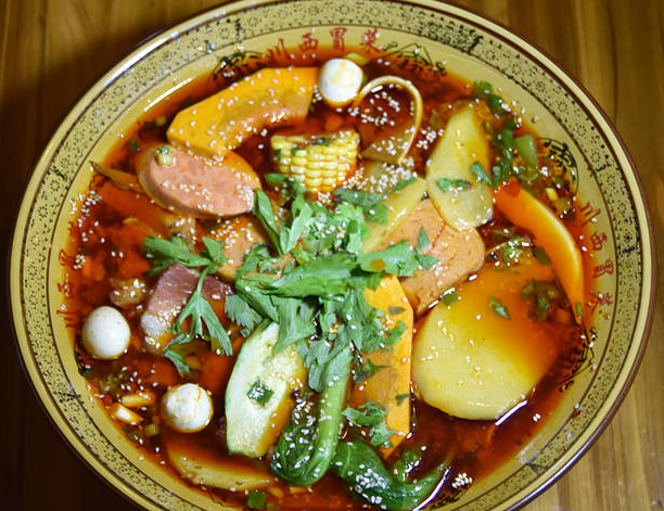 干拌冒菜和麻辣香鍋的區(qū)別在哪