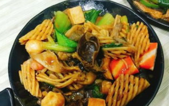 干拌冒菜和麻辣拌有什么區(qū)別