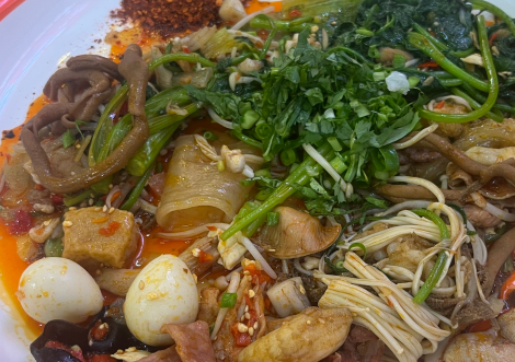 冒菜湯每天都換嗎（冒菜湯更換頻率與衛(wèi)生標(biāo)準(zhǔn)）