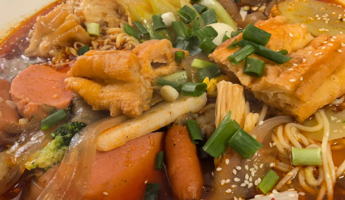 冒菜店怎樣運(yùn)營(yíng)才能保持高客流量呢