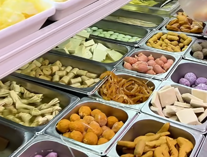 冒菜店油煙廚房布局：提升廚房效率與空氣質(zhì)量的關(guān)鍵設(shè)計