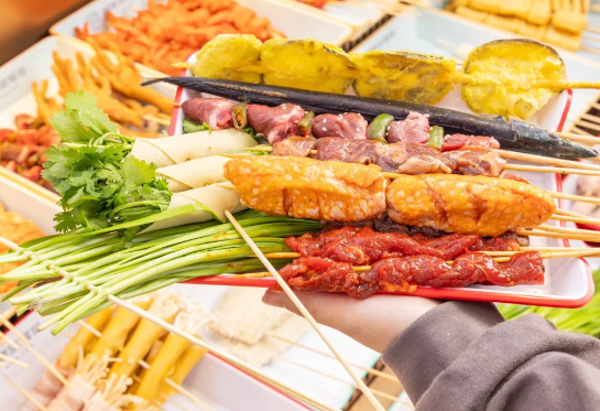 小白開冒菜店怎么起步？跟著帽牌貨走就對(duì)了