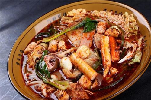 冒菜在哪里開比較適合？全面解析冒菜品牌的選址策略